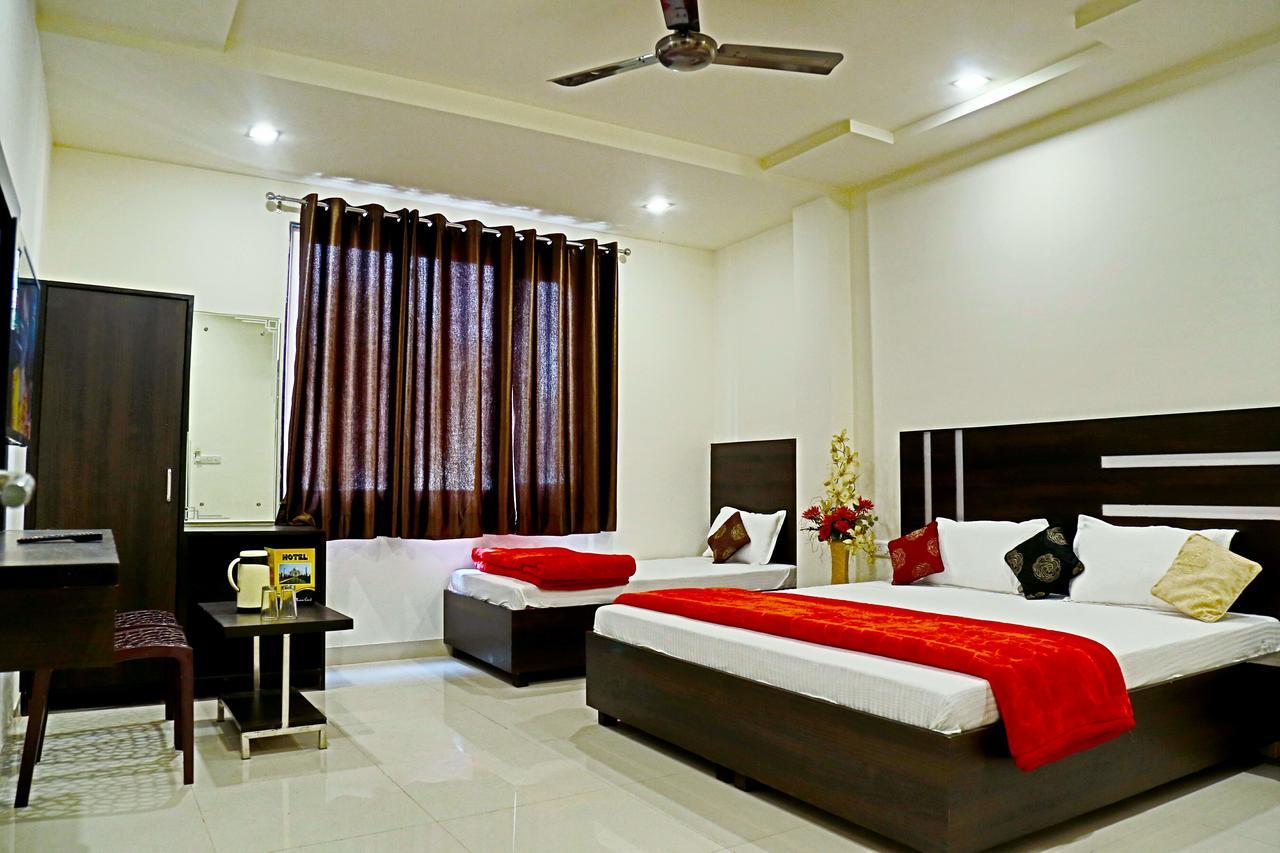 D C Vilas Agra  Exterior foto
